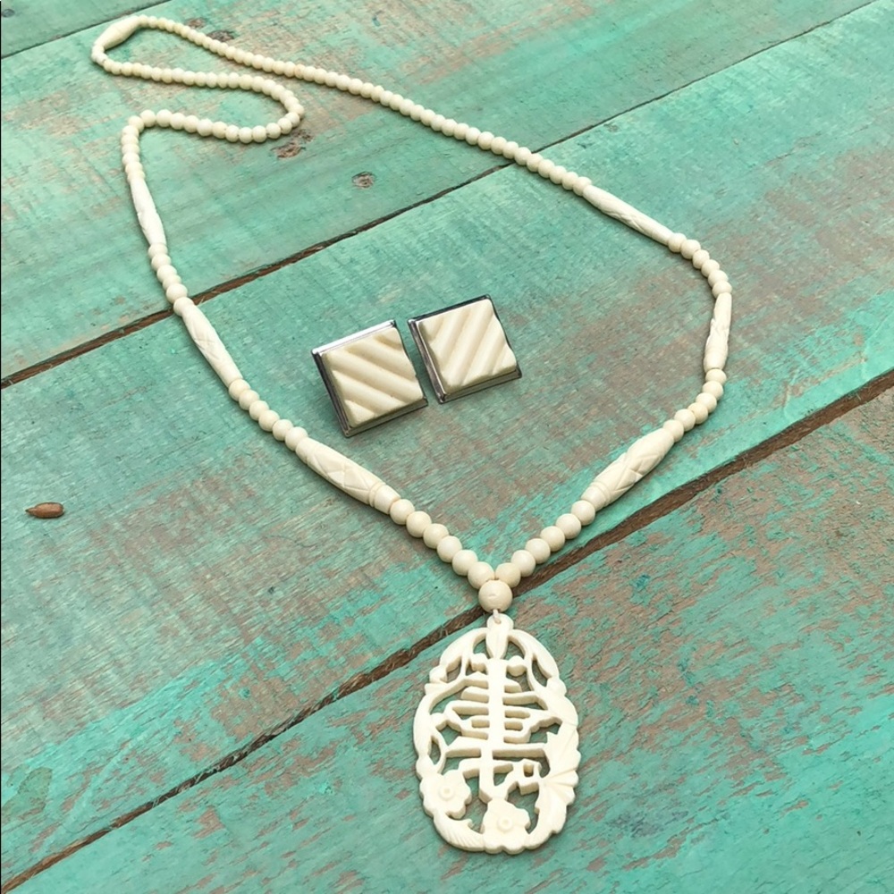 Beautiful Asian Inspired Necklace Set